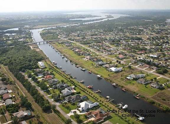 5th image of 2644 SW River Shore Dr