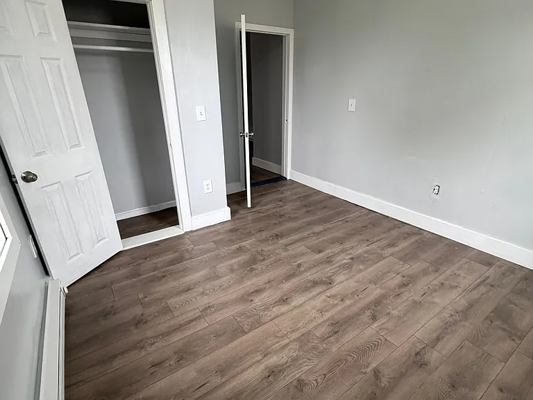 334 Admiral St #2 — Photo 12