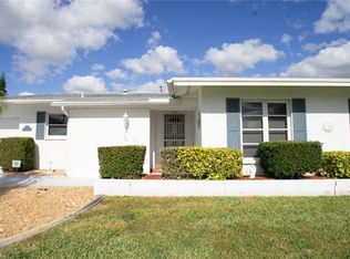 213 SE 44th St, Cape Coral, FL 33904