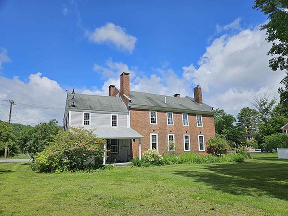 3rd image of 318 Lisbon Road