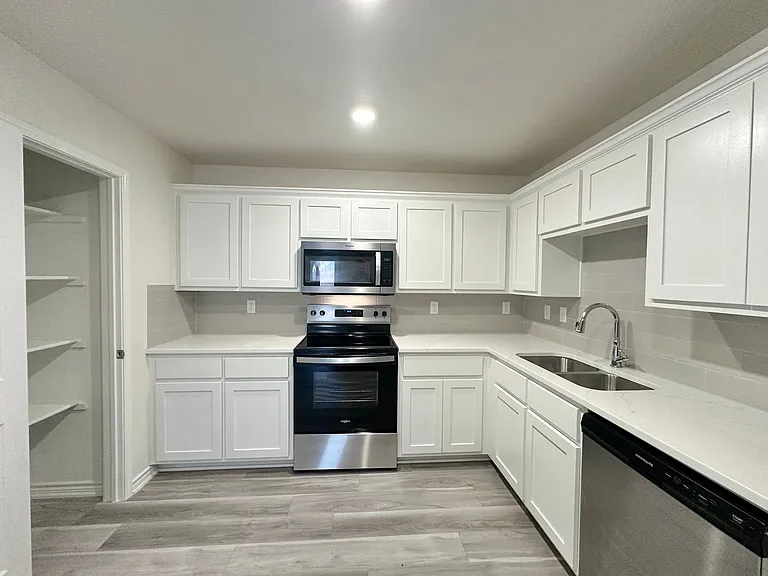 1608 Pima Trl — Photo 11