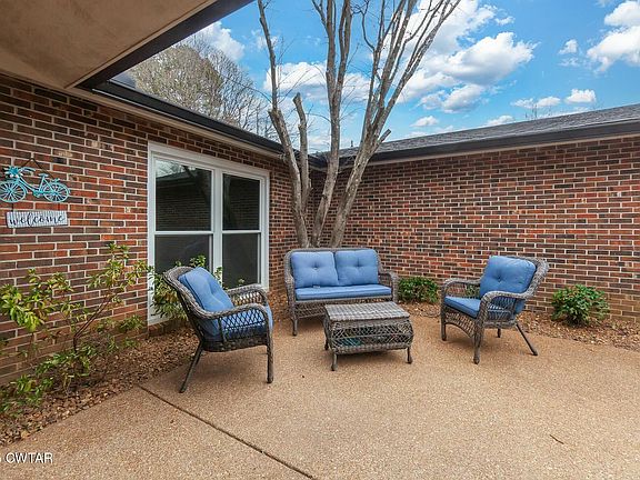 3rd image of 97 Reynolds Dr