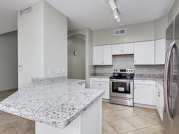 3rd image of 4618 E Glenhaven Dr