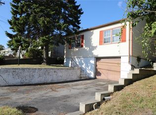 158 Meridian St, Groton, CT 06340