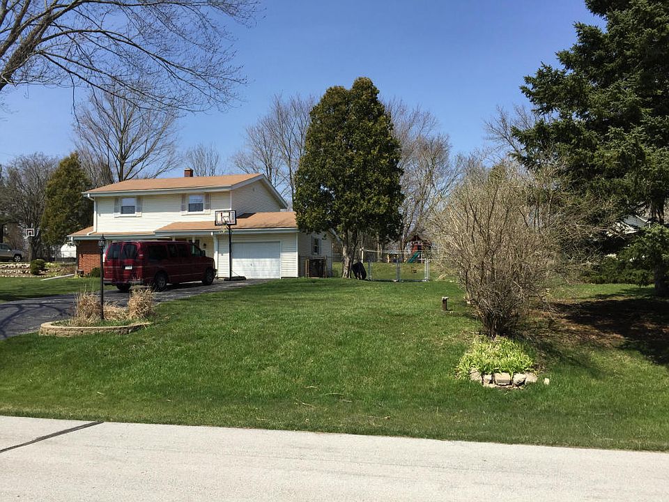 2nd image of 21845 W Lochleven Ln