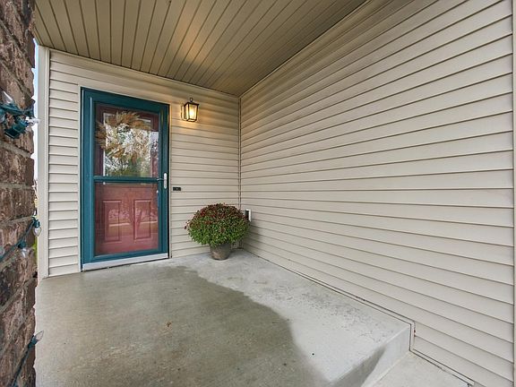 3rd image of 5442 49th Ave S