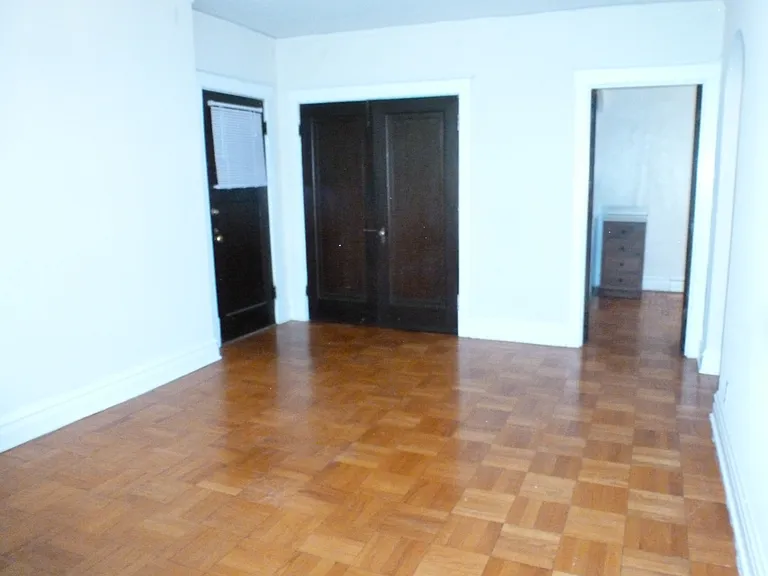 5041 Waterman Blvd — Photo 5