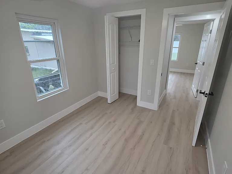 219 W Ohio St — Photo 14