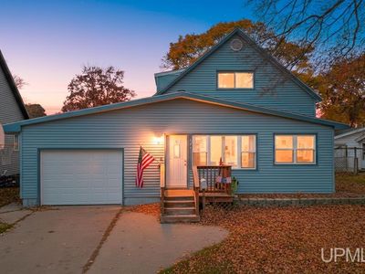 620 S 16th St, Escanaba, MI, 49829