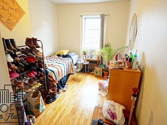 5th image of 851 Lincoln Pl #2R