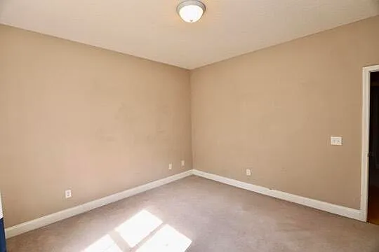3192 Mayflower Ln — Photo 27