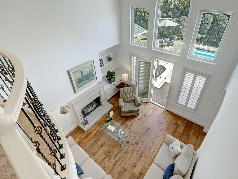 1631 Lakeshore Way — Photo 15