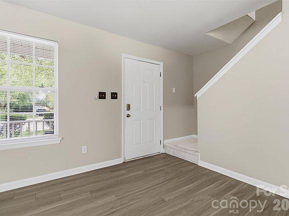 5th image of 1610 Elk Creek Ct