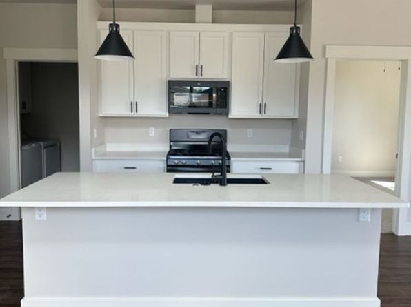 211 Manhattan South Rd #B