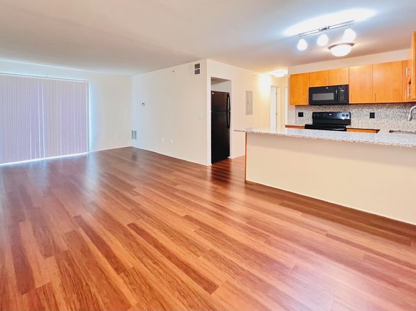 7532 Redwood Blvd #210
