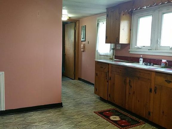 5th image of 510 Pebble Ln