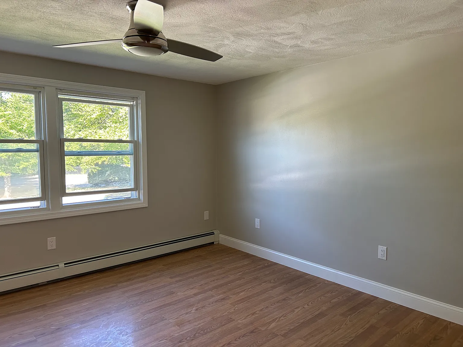 2 bed, 800 sqft, $2,000 — Photo 3