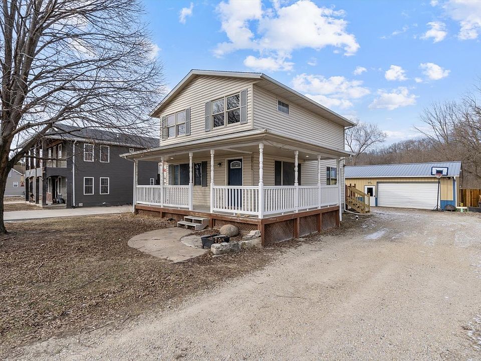 1st image of 24784 Valley Dr