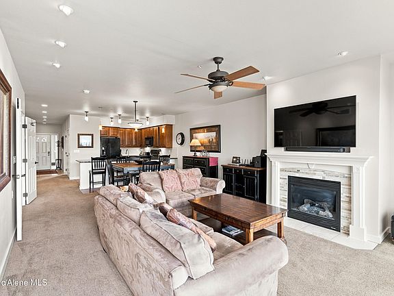 3rd image of 415 W Waterside Dr APT 403