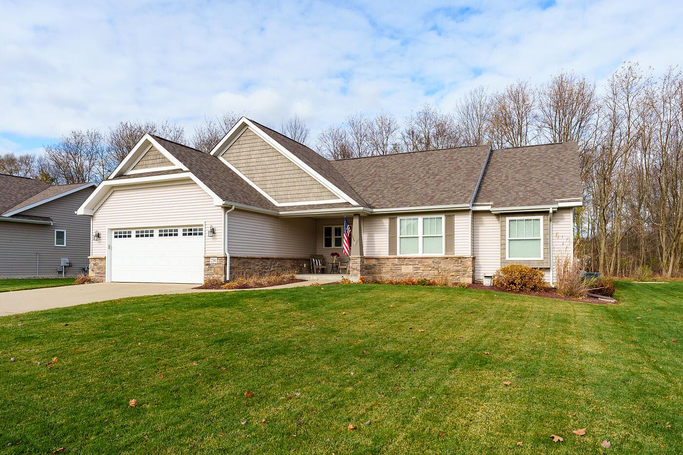 2380 Oakland Farms Trl, Portage, MI 49024 Zillow