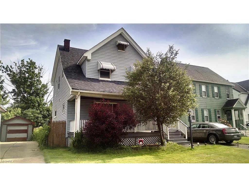 14122 Christine Ave photo 1