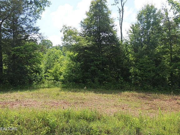4th image of 1 N Nopone Valley Rd #1