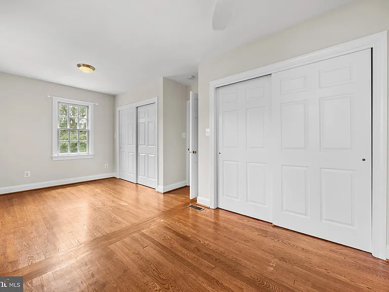 827 S Royal St — Photo 23