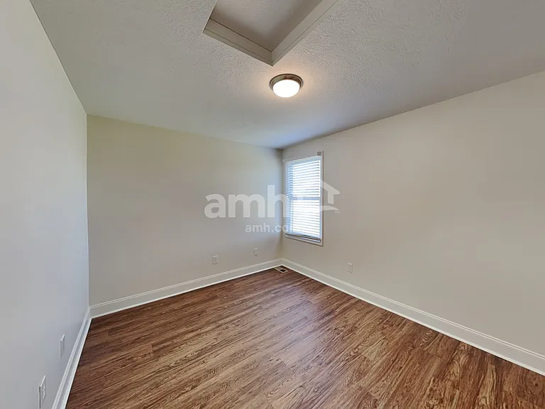 836 Orwell St — Photo 14