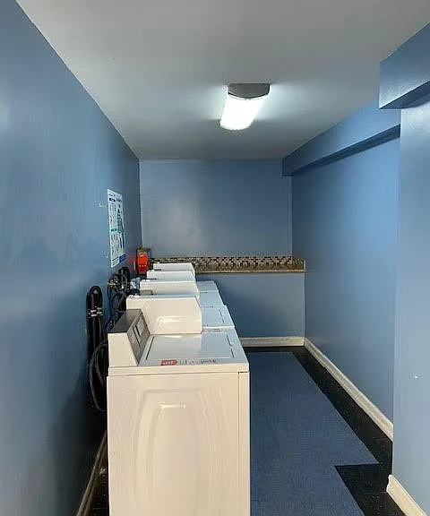 650 Levering Ave — Photo 19