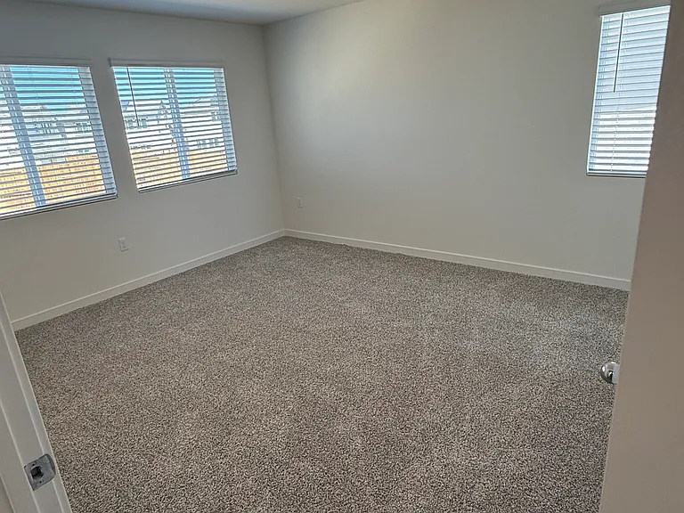 2041 Blue Star Dr — Photo 30