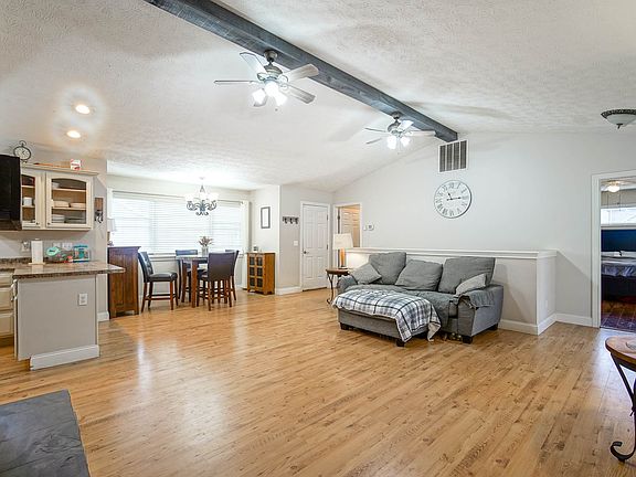 5th image of 4342 N Shining Armor Ln