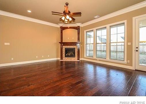 4th image of 421 Antietam Dr