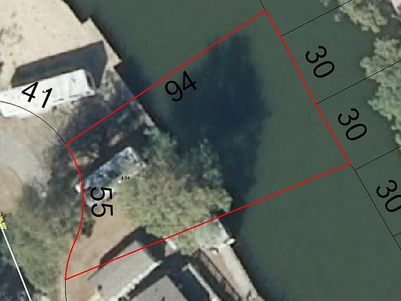 4th image of 136 Coral Ct