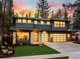 4660 Wildwood St, Lake Oswego, OR 97035