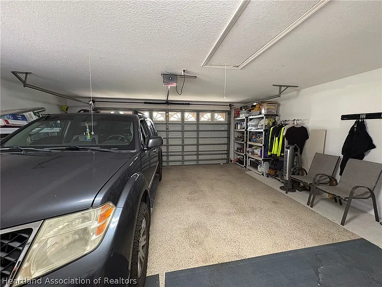 407 Maravilla Ave — Photo 24