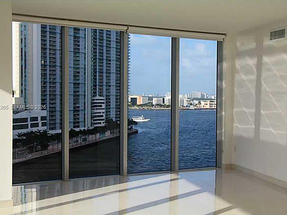 4th image of 465 Brickell Ave APT 3002