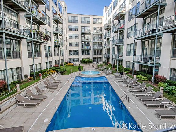 2nd image of 940 Monroe Ave NW #442