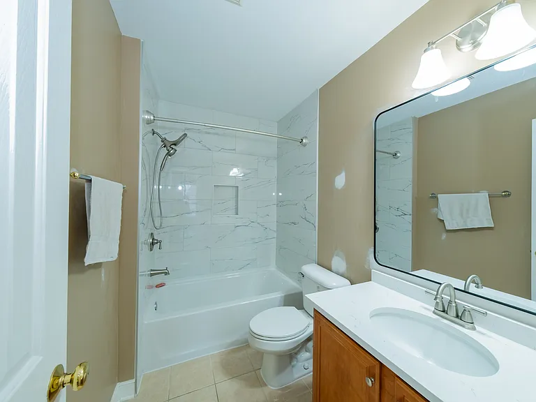 9721 Pemberton Crossing Dr — Photo 38
