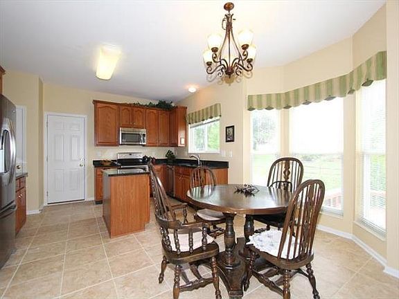 3rd image of 7777 Golden Meadow Dr