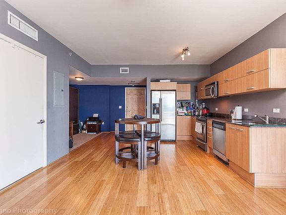 3rd image of 350 S Miami Ave APT 1408