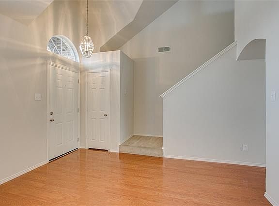 5th image of 6036 Stirrup Iron Dr