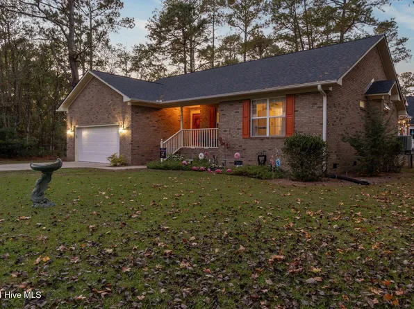 902 Caroline Court, New Bern, NC 28560