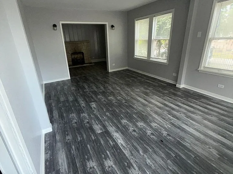 3012 Live Oak St — Photo 9