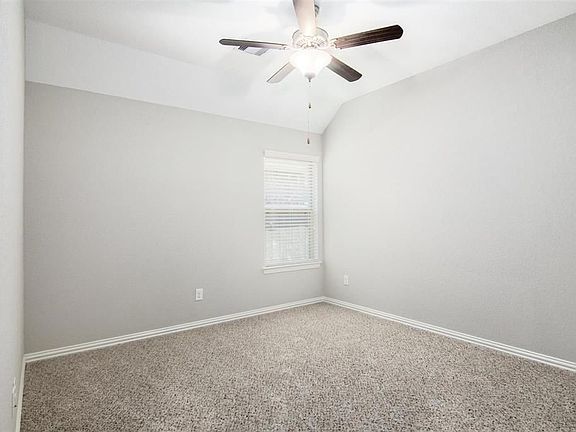 4th image of 16134 Bluegill Dr