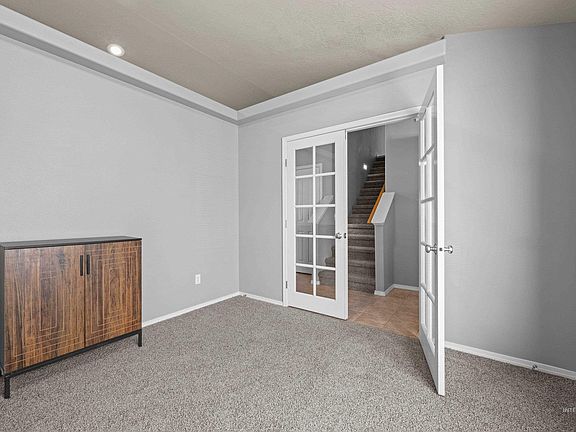 4th image of 1282 W Castro Dr