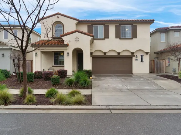 4240 Hillside Rd, Madera, CA 93636