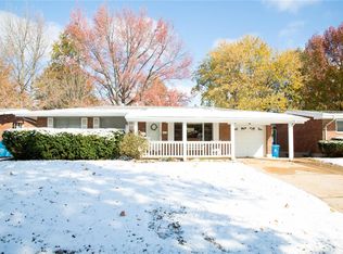 23 Queen Ann Dr, Hazelwood, MO 63042