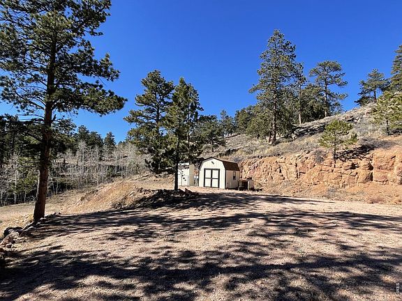 2nd image of 1018 Beartrap Rd