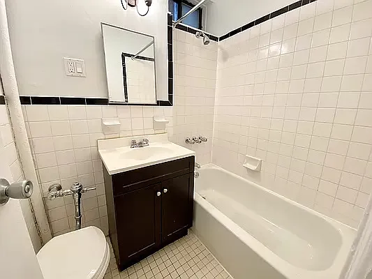 Rented by Manhattan Spaces | media 14