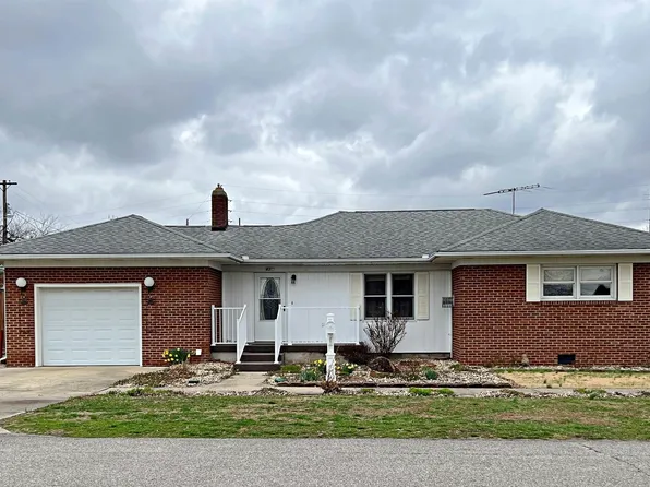 610 9th St NE, Linton, IN 47441